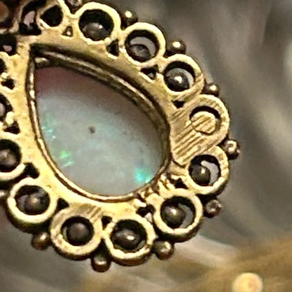 Vintage 14K Opal Pendant on a Gold Vermeil 925 Chain Necklace